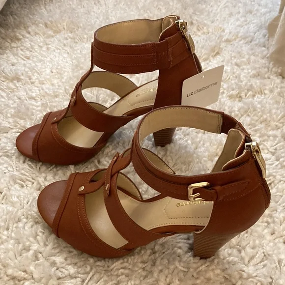 Liz Claiborne Sandal - Picture 1 of 6